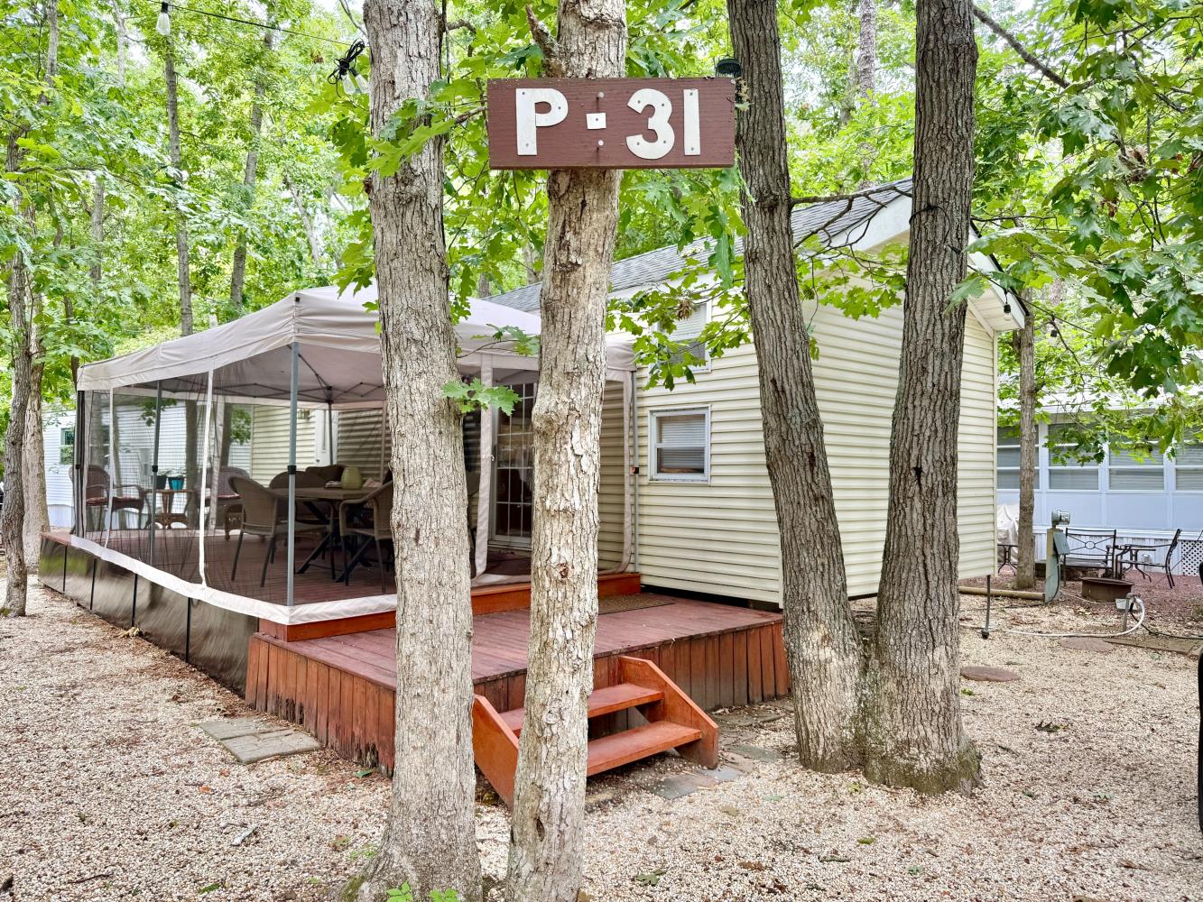 2002 Dutch Park Dbl Bunk on site P-31